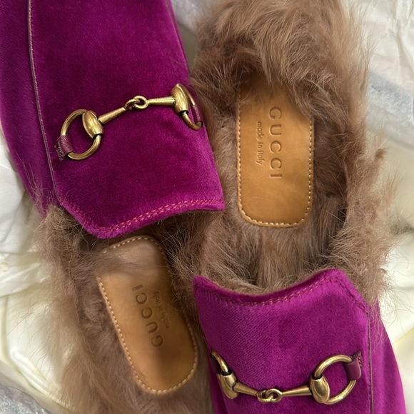 Gucci magenta velvet Princetown - Picture 2 of 5